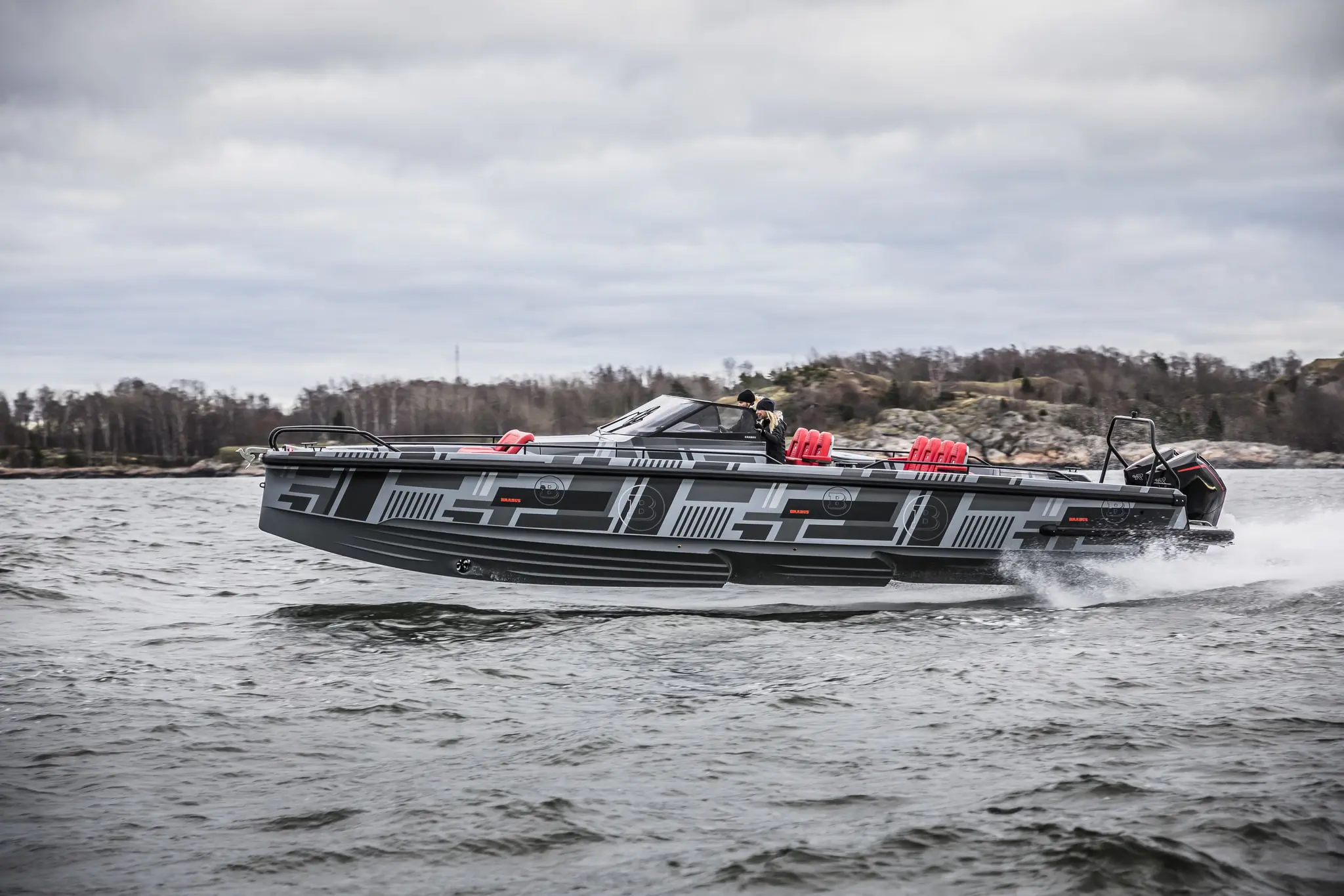 BRABUS Shadow 900 Wins Red Dot Award