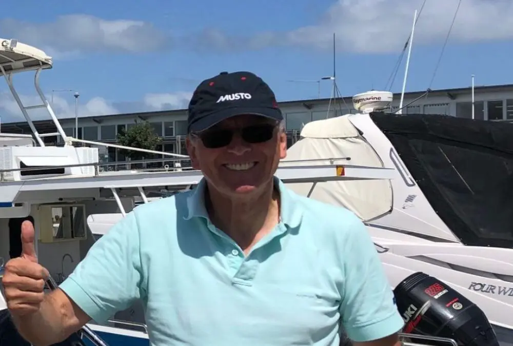 Eyachts Review by Ian and Julianne