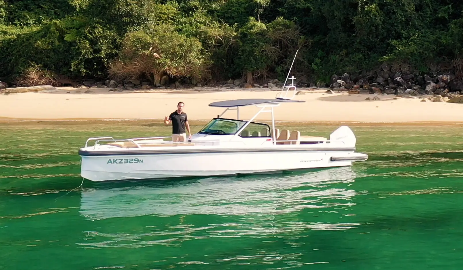 Axopar 28 T-Top In Depth Walkthrough