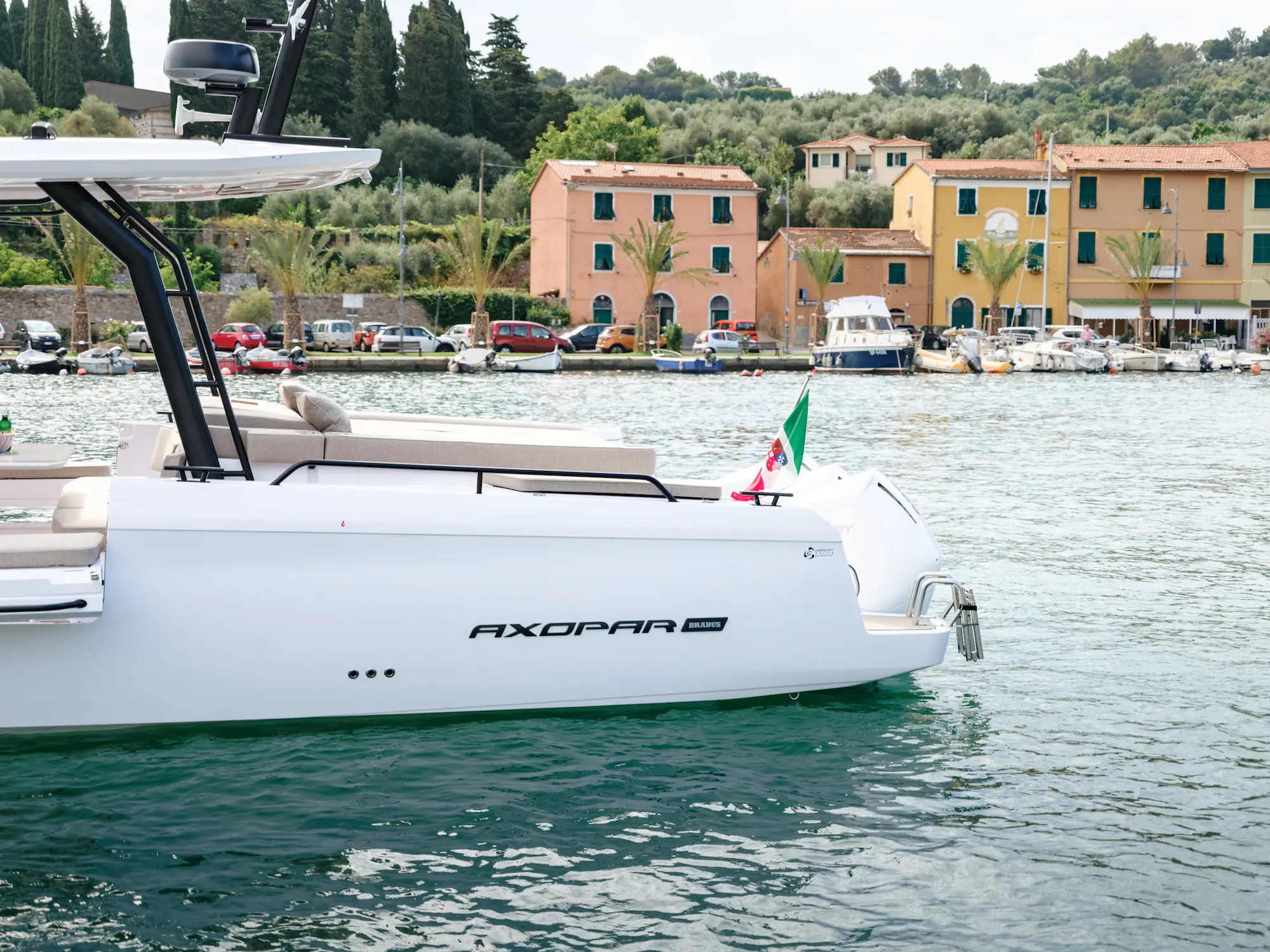 Axopar 45 Sun-Top Australia Eyachts Axopar 45 Sun Top