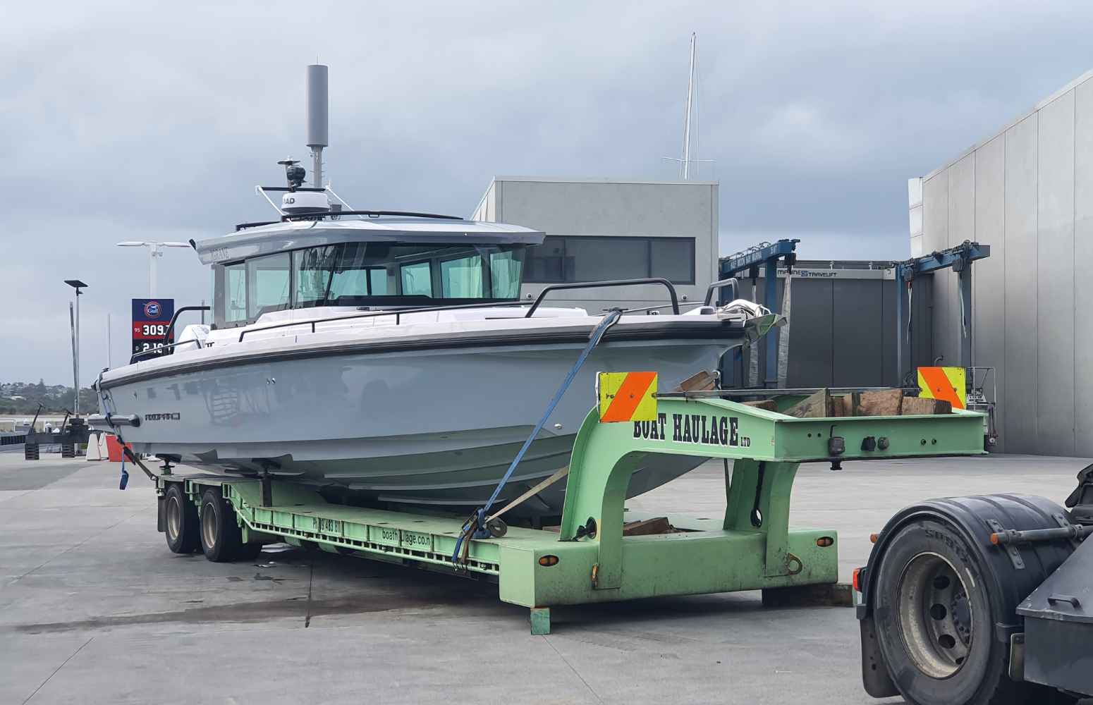 Blog post Photos x website (1) friend enjoy limo style