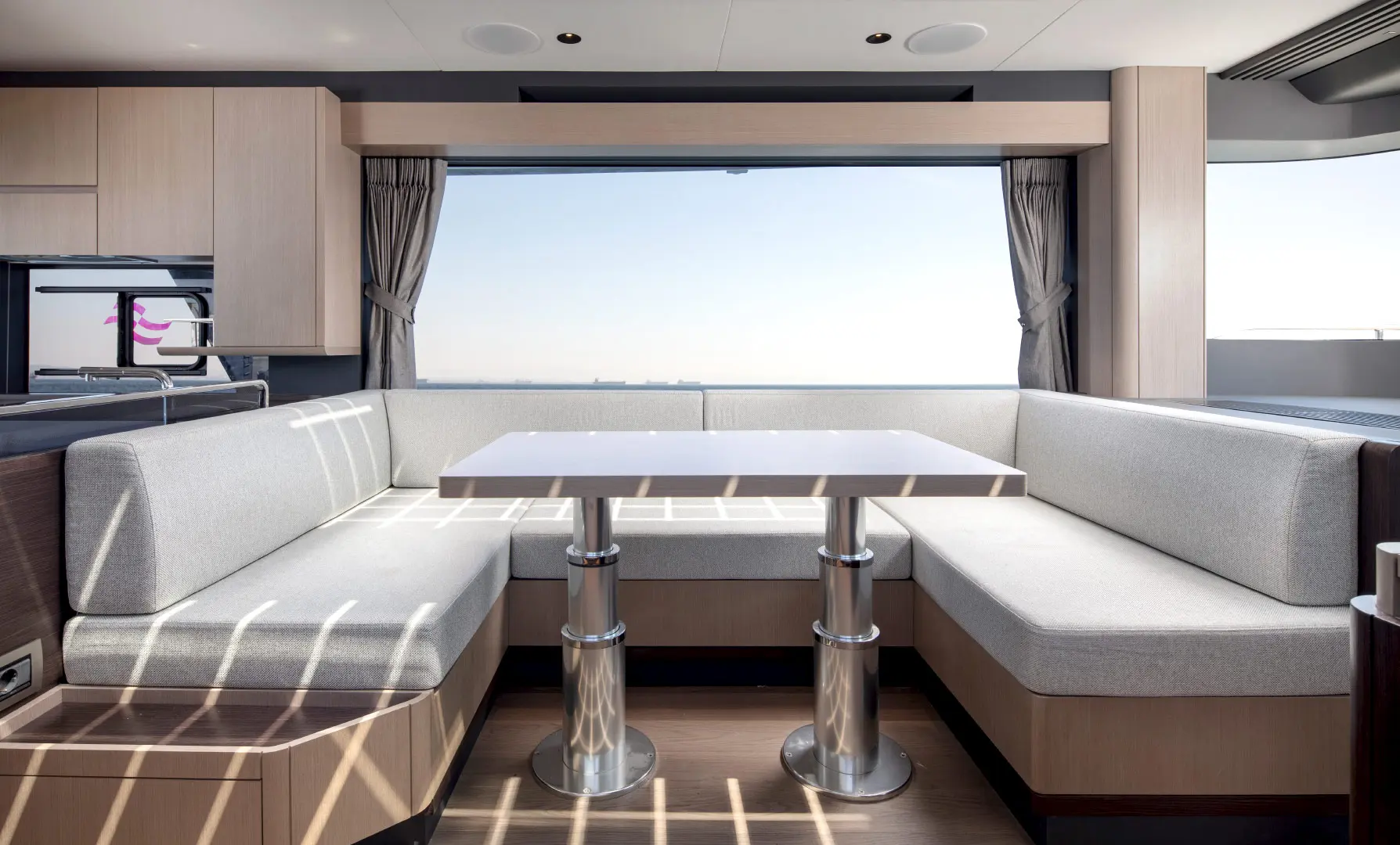 sirena-48-coupe-hybrid-int02 Axopar, Eyachts Australia and New Zealand