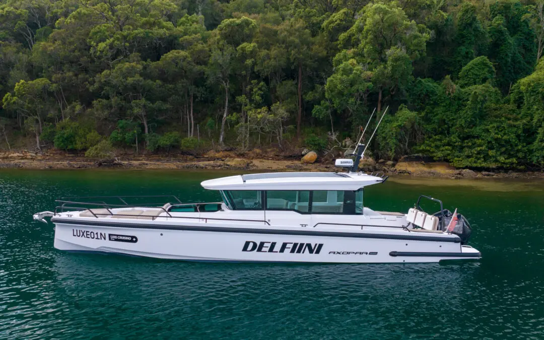 Axopar 37 Cross Cabin