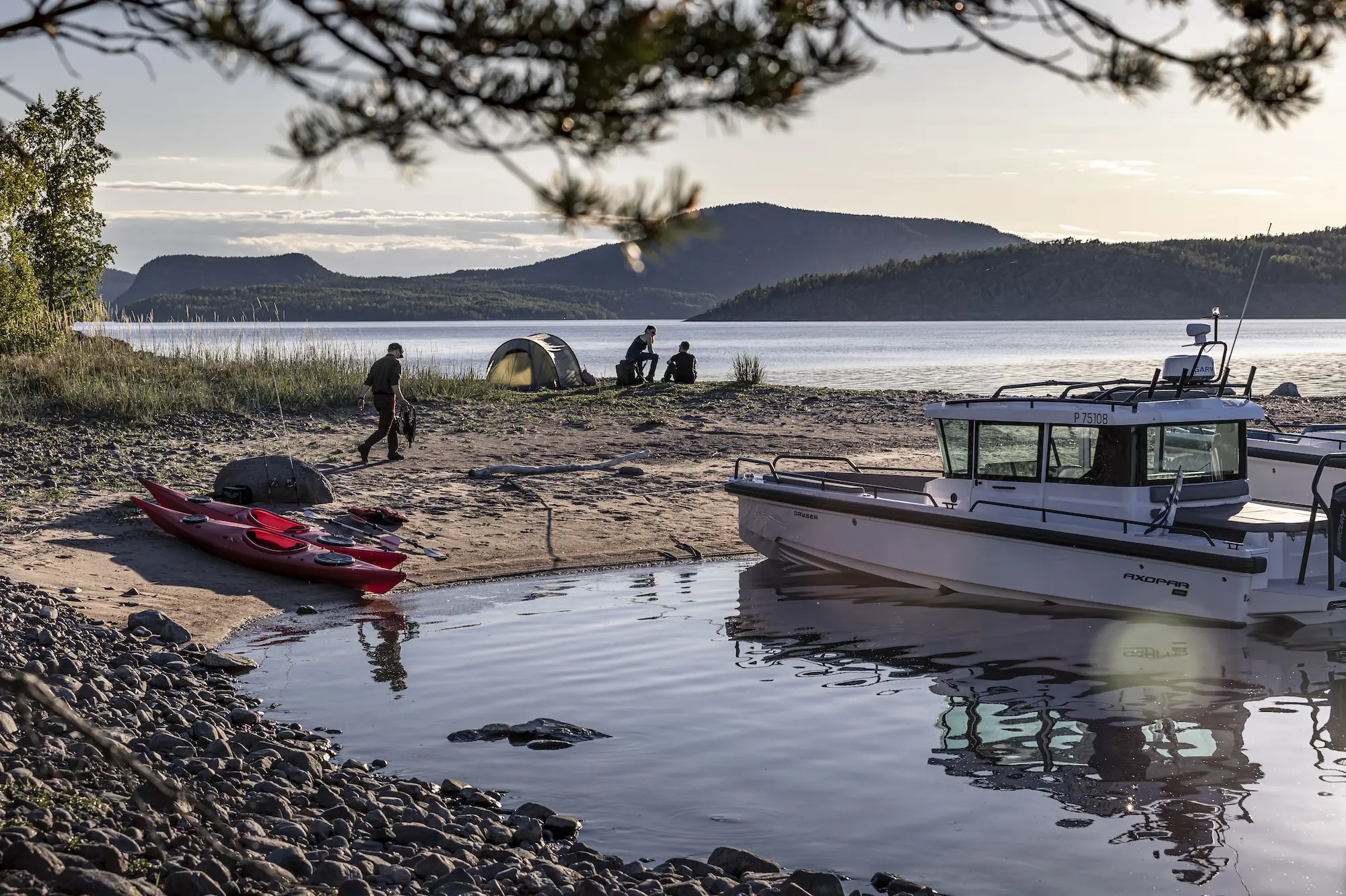 Live Your Adventure - Axopar 28 Cabin Axopar 37 Surf Australia