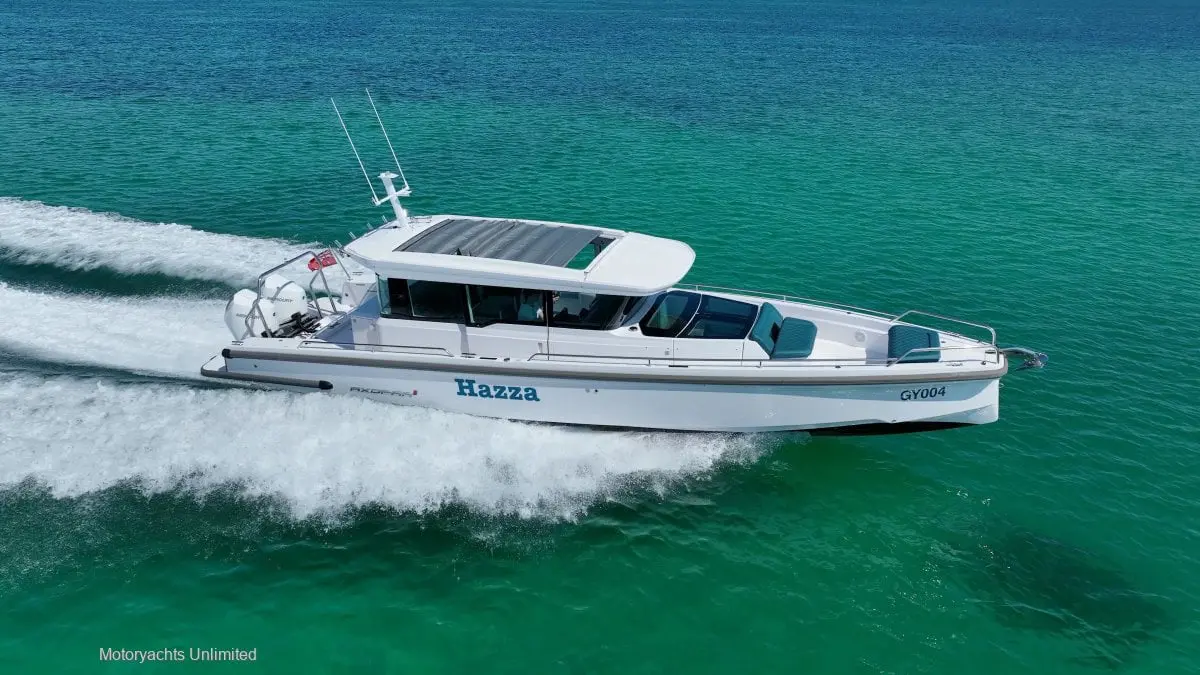 Axopar 37 X Sun Top Side View