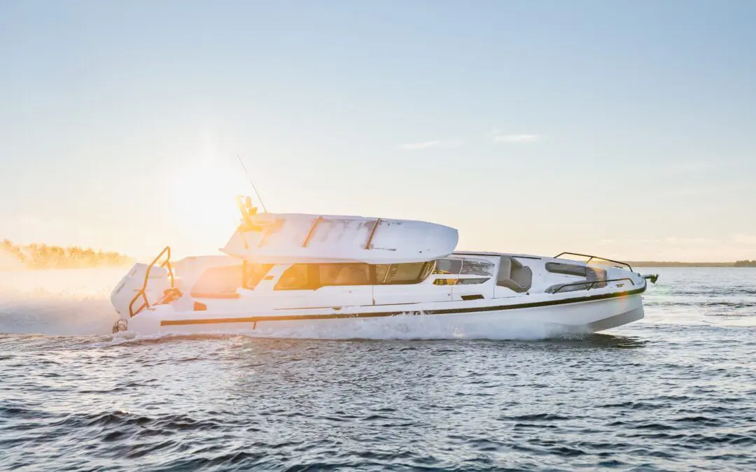 Axopar 38 Cross Cabin