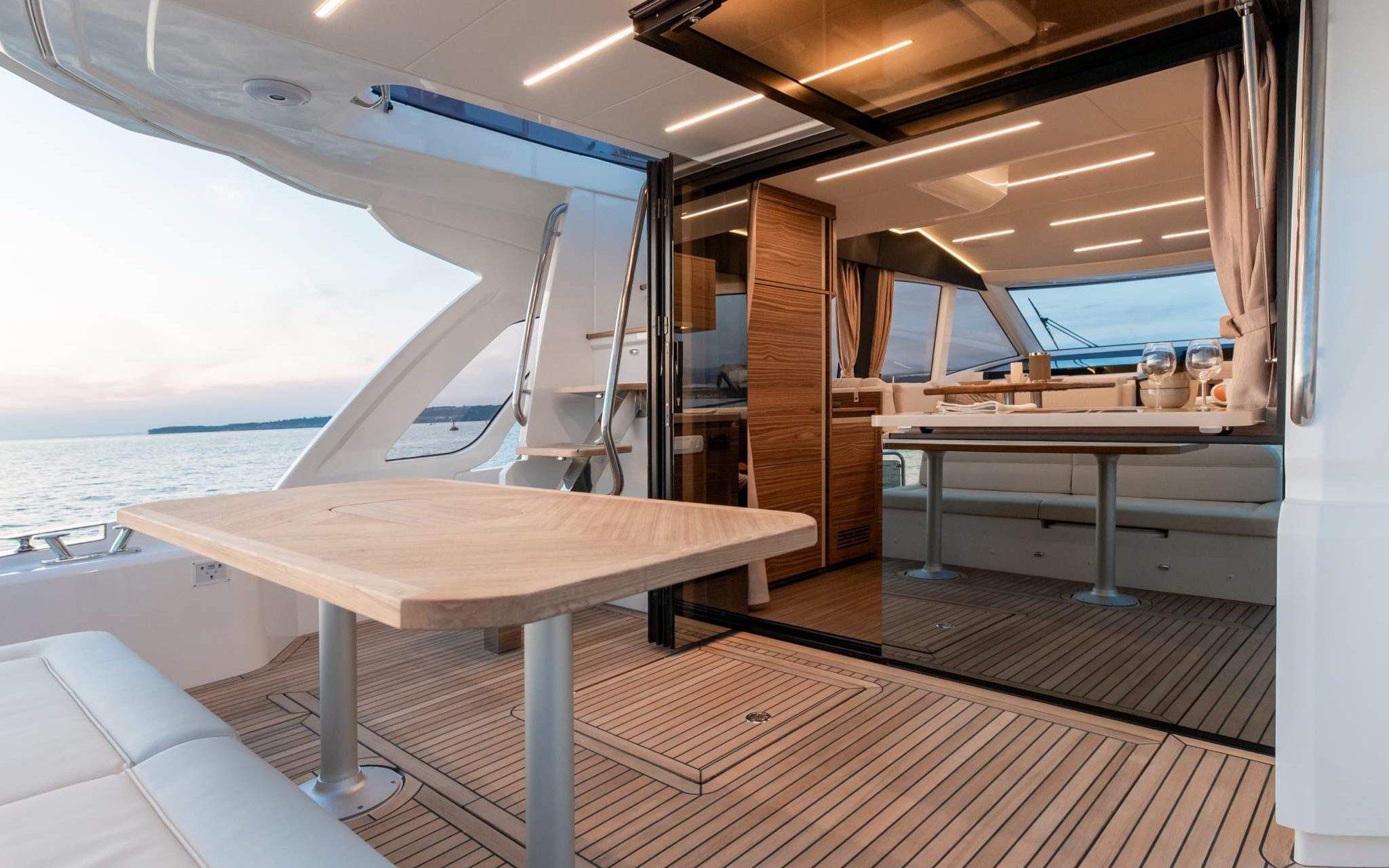 Greenline_45_Fly_Cockpit Greenline, Eyachts Australia and New Zealand