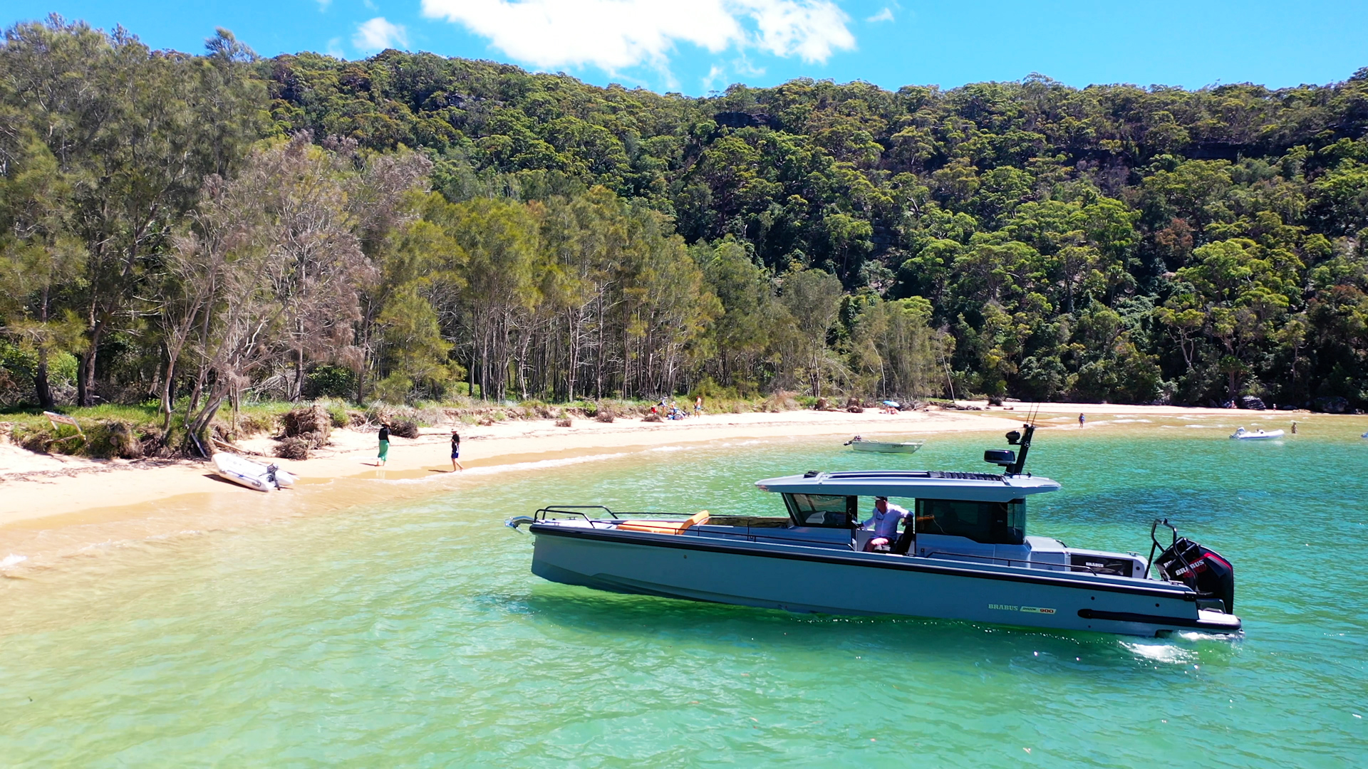 Eyachts-BRABUS-Shadow-900-XC-beach