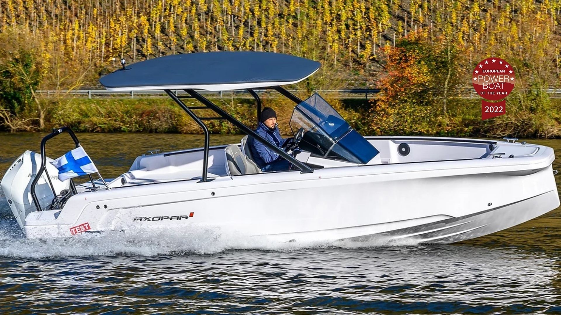Axopar 22 T-Top European Powerboat of the Year 2022