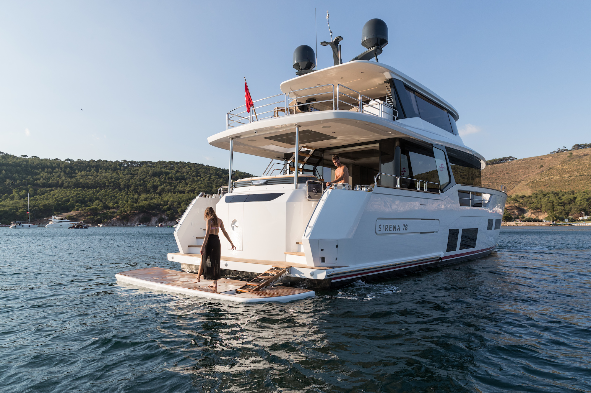 Sirena Yachts and Axopar