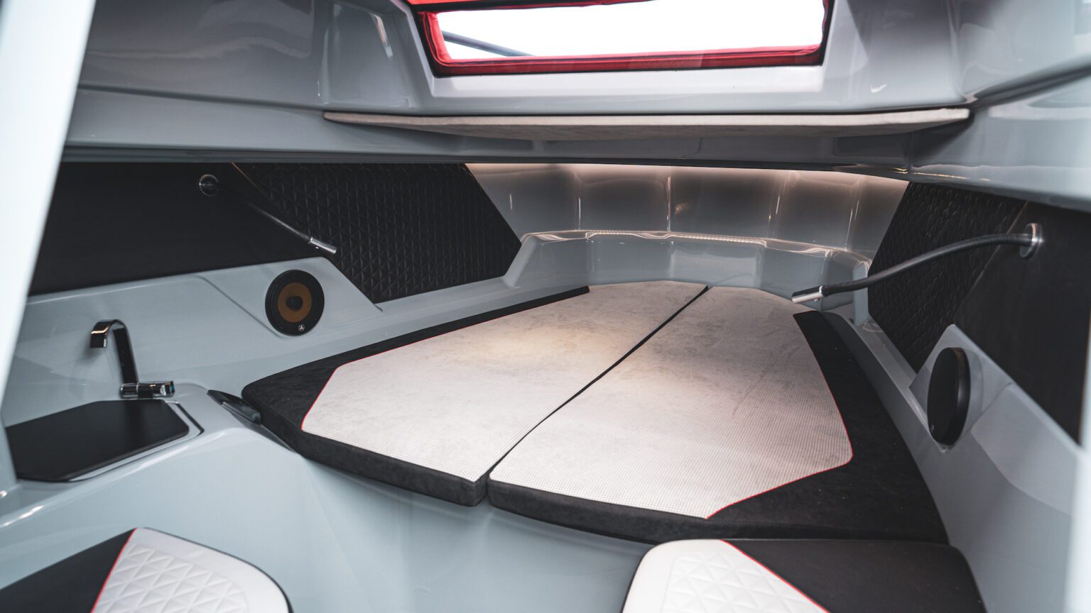 BRABUS Shadow 300 Australia Eyachts