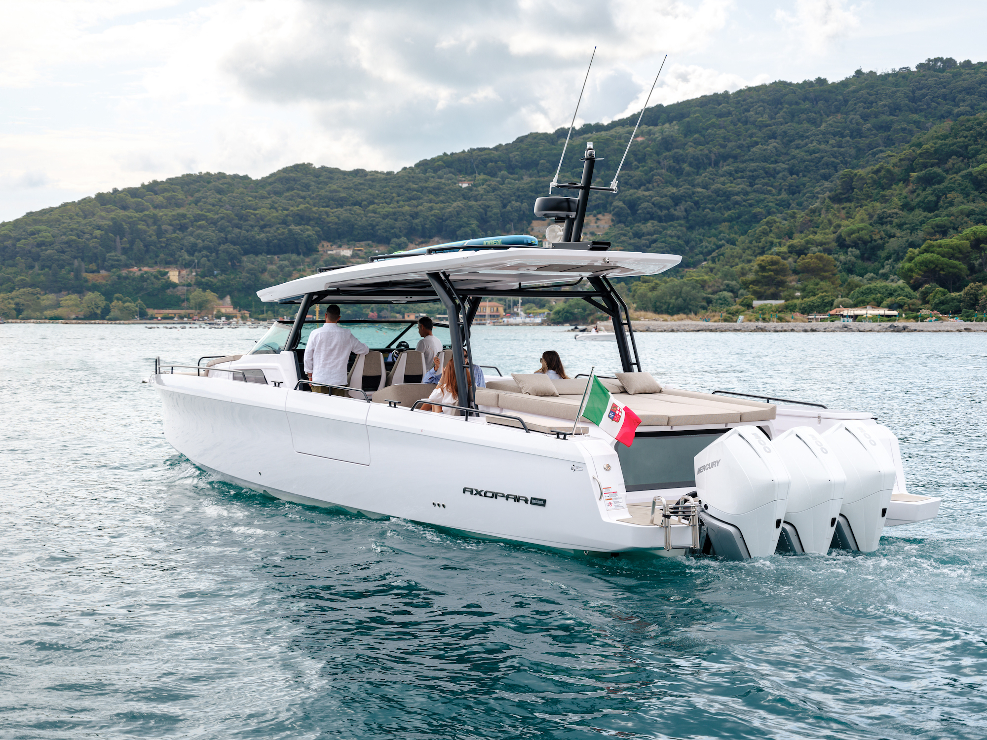 AustraliaEyachts Axopar 45 Sun Top