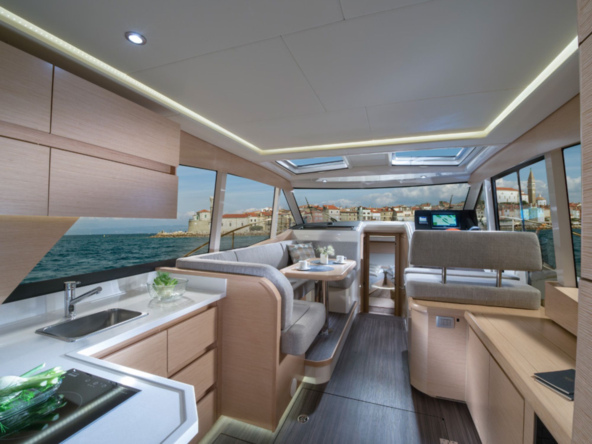 15 Greenline 48, Eyachts Australia and New Zealand