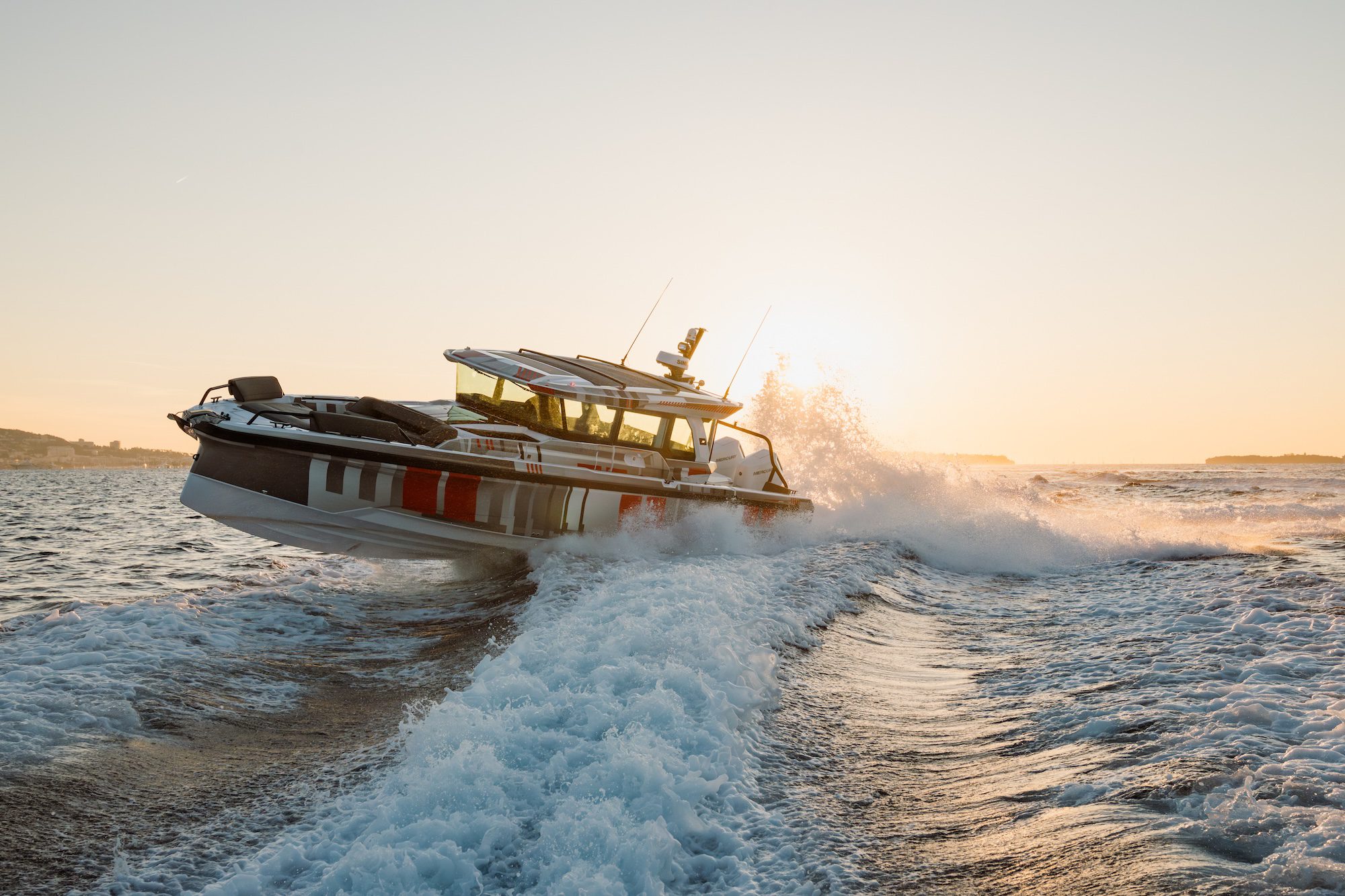 Axopar 38 XC Cross Cabin
