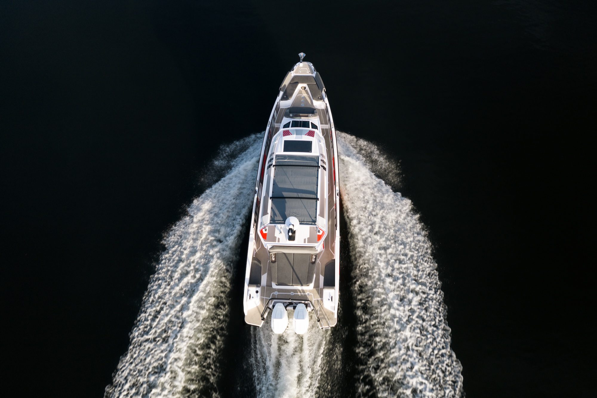 Axopar 38 XC Cross Cabin