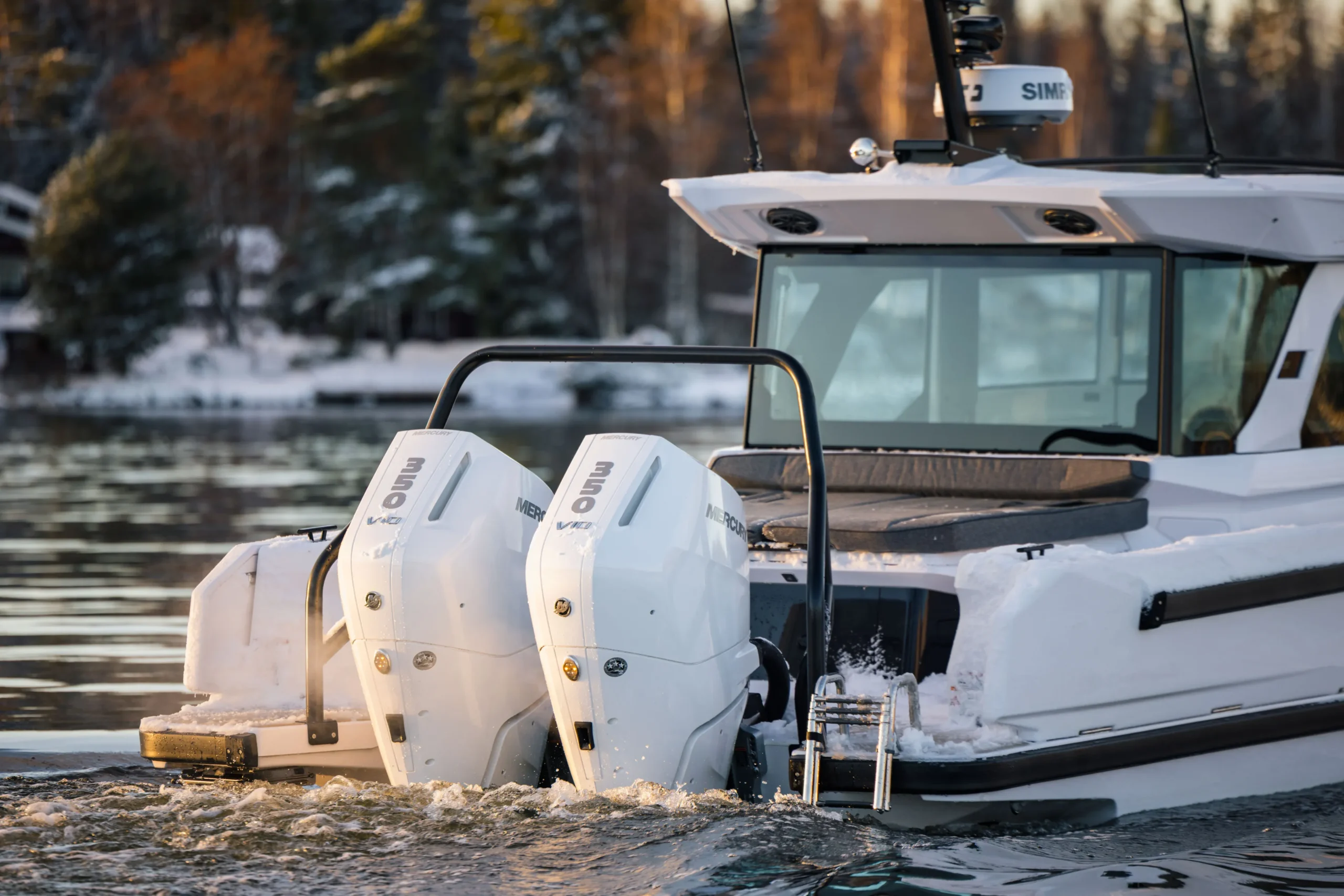 Axopar_38_XC_Gallery_0001s_0004_Axopar-38-XC-Cross-Cabin_099A3803