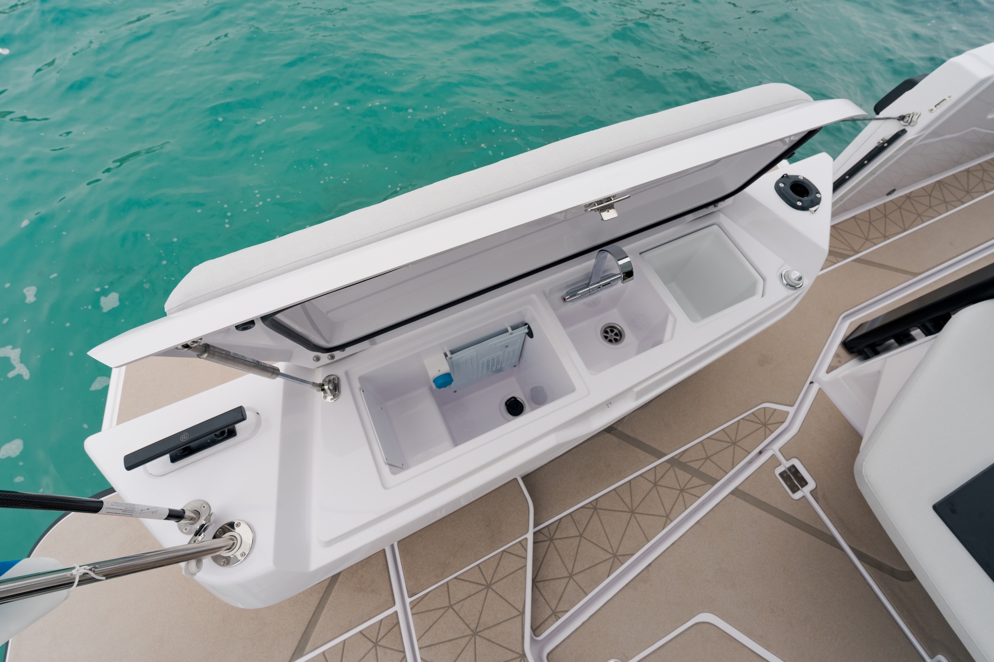 Axopar 37 Design Improvements