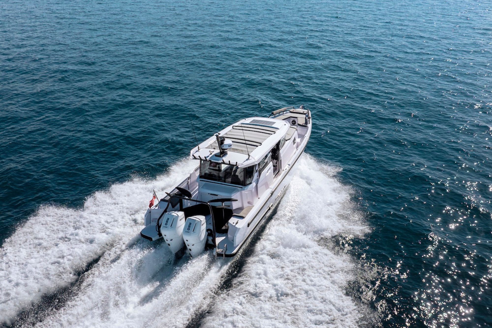 2 Axopar 37 Cross Cabin