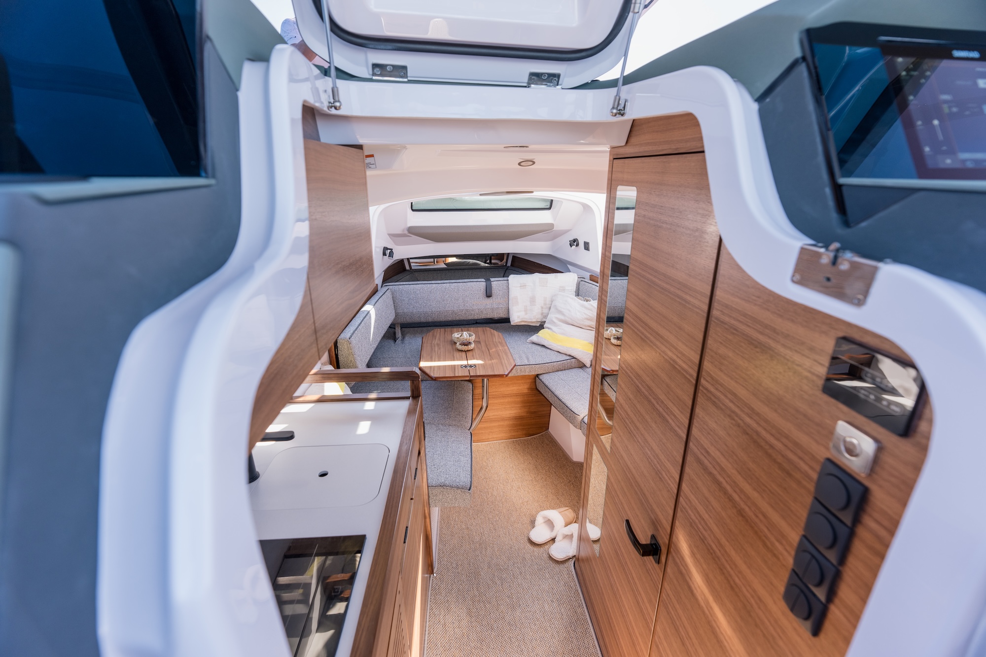Axopar, Eyachts Australia and New Zealand
