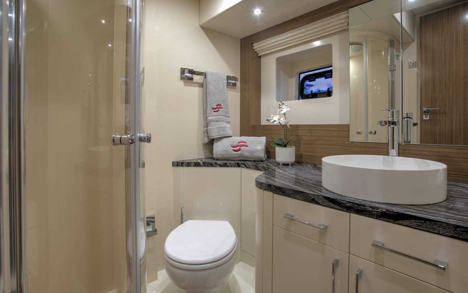 Sirena, Eyachts Australia and New Zealand