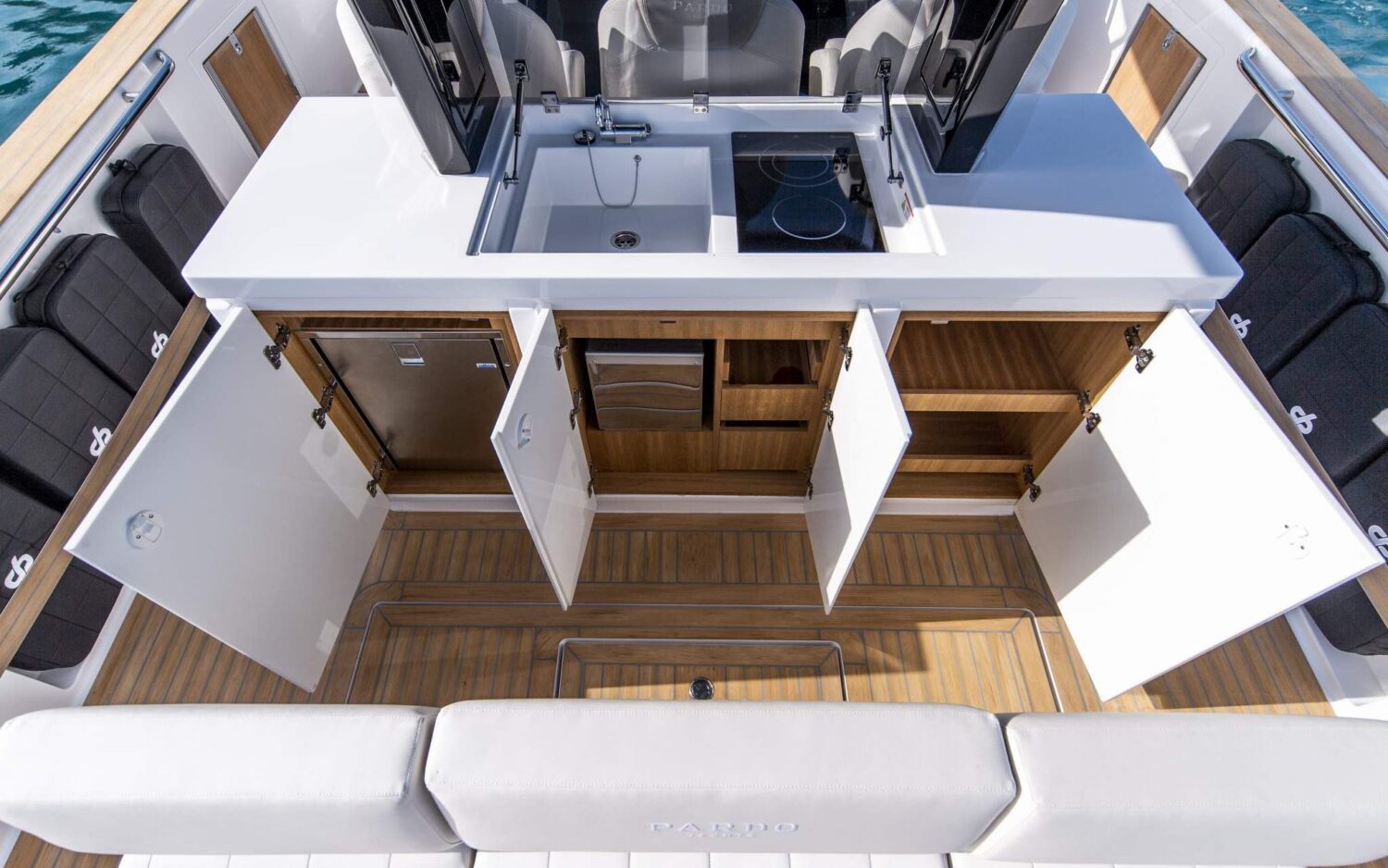 Pardo, Eyachts Australia and New Zealand