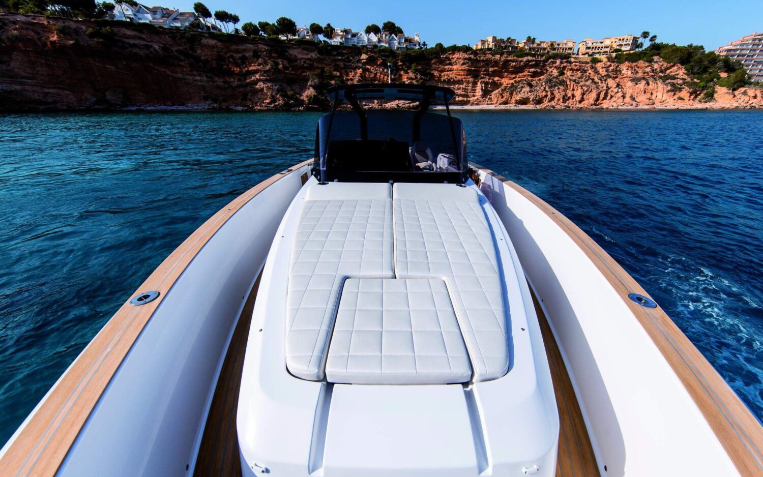 Pardo, Eyachts Australia and New Zealand