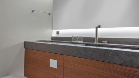 Vanquish, Eyachts Australia and New Zealand