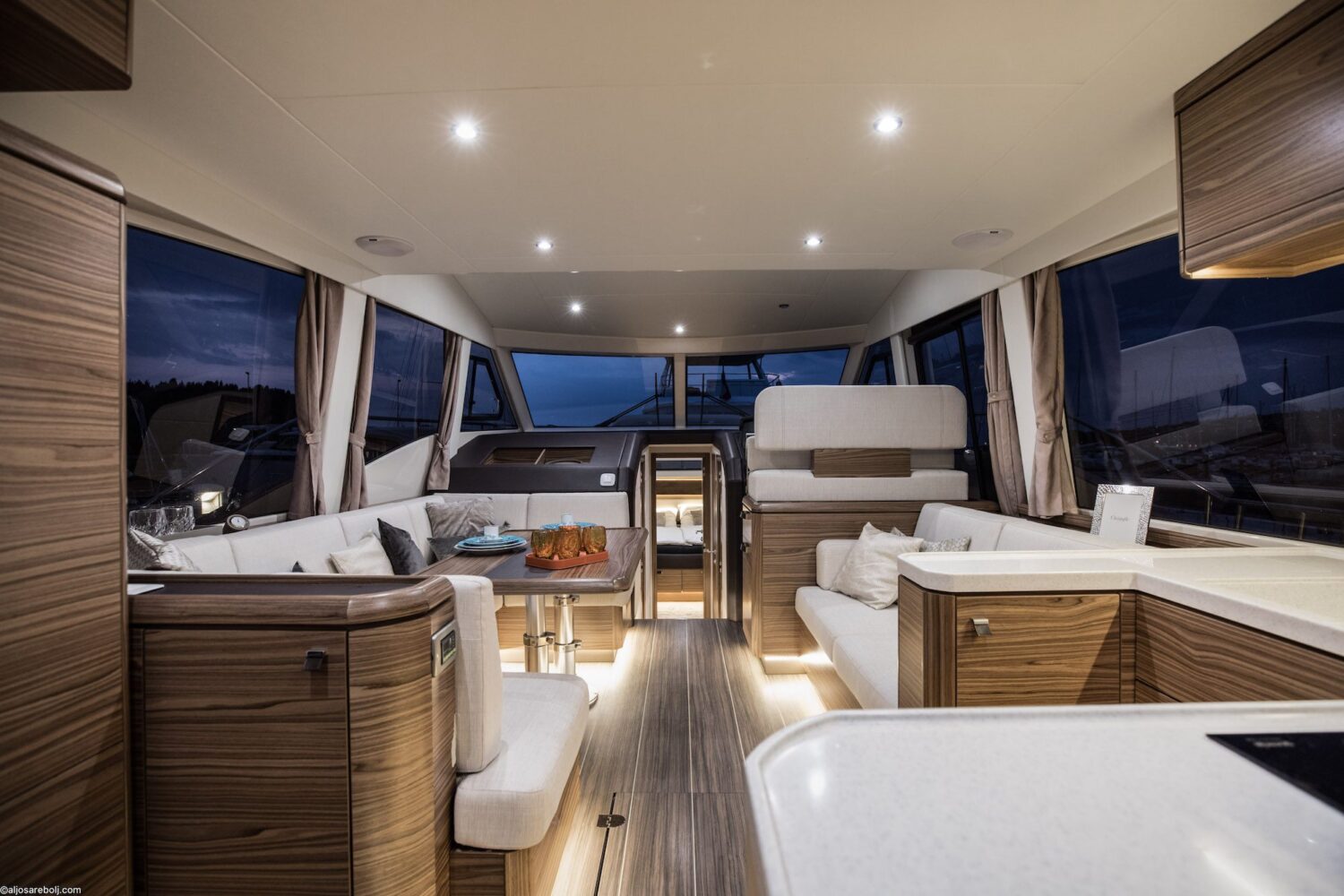 Greenline 48, Eyachts Australia and New Zealand