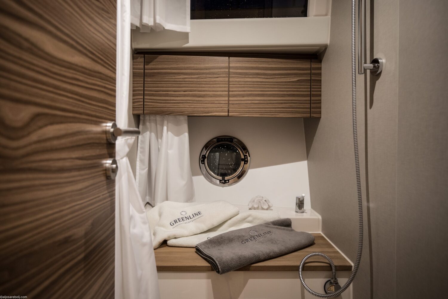 Greenline 48, Eyachts Australia and New Zealand