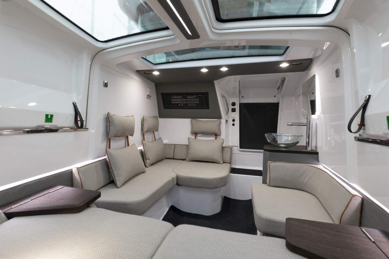 Axopar, Eyachts Australia and New Zealand