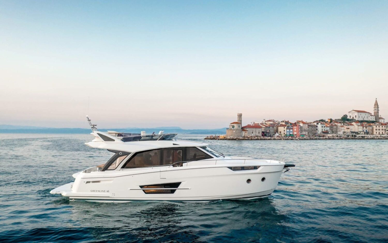 Greenline, Eyachts Australia and New Zealand