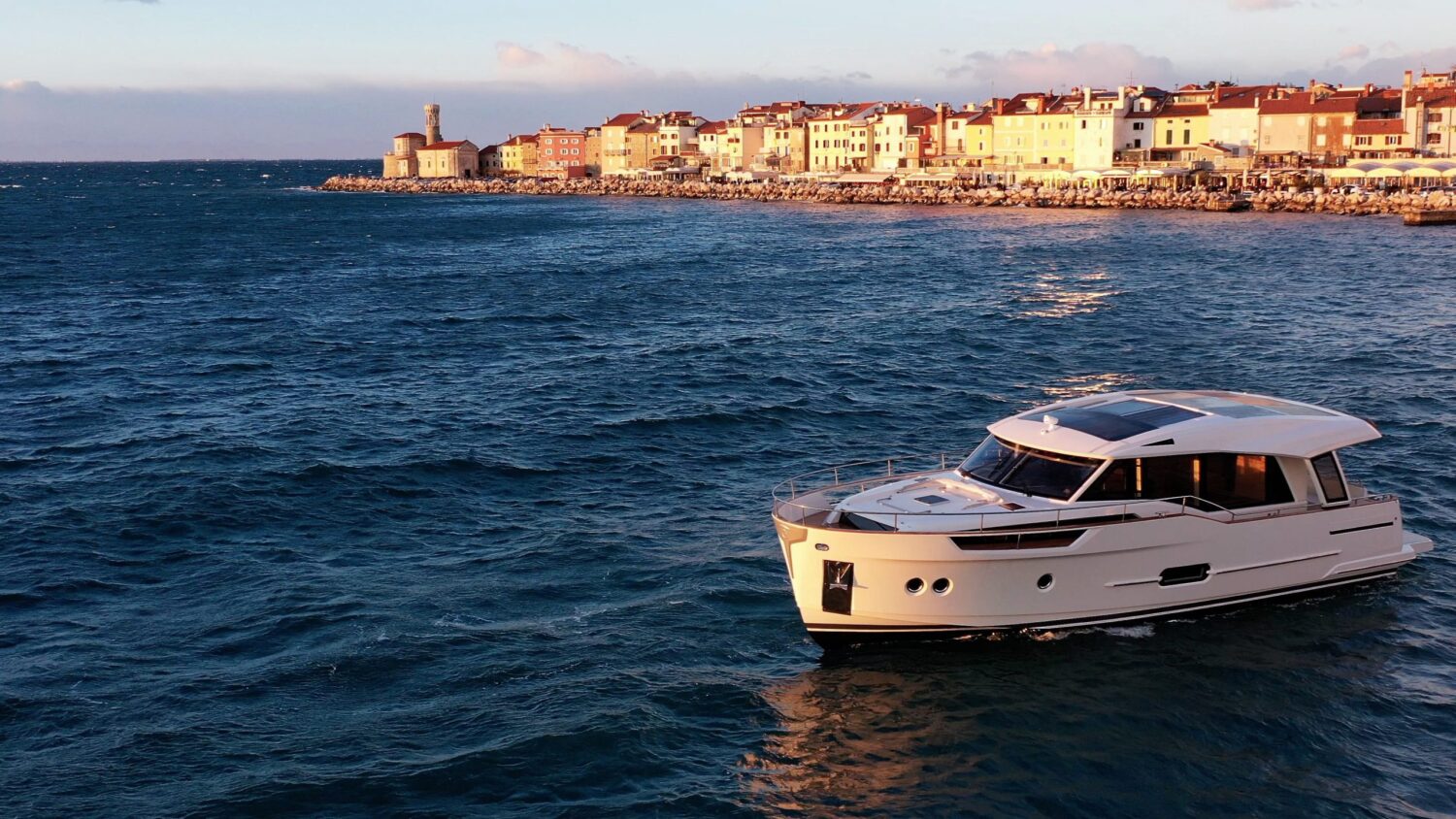 Greenline, Eyachts Australia and New Zealand