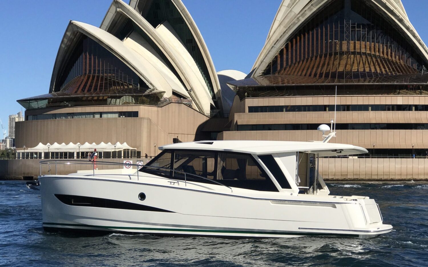 Greenline, Eyachts Australia and New Zealand
