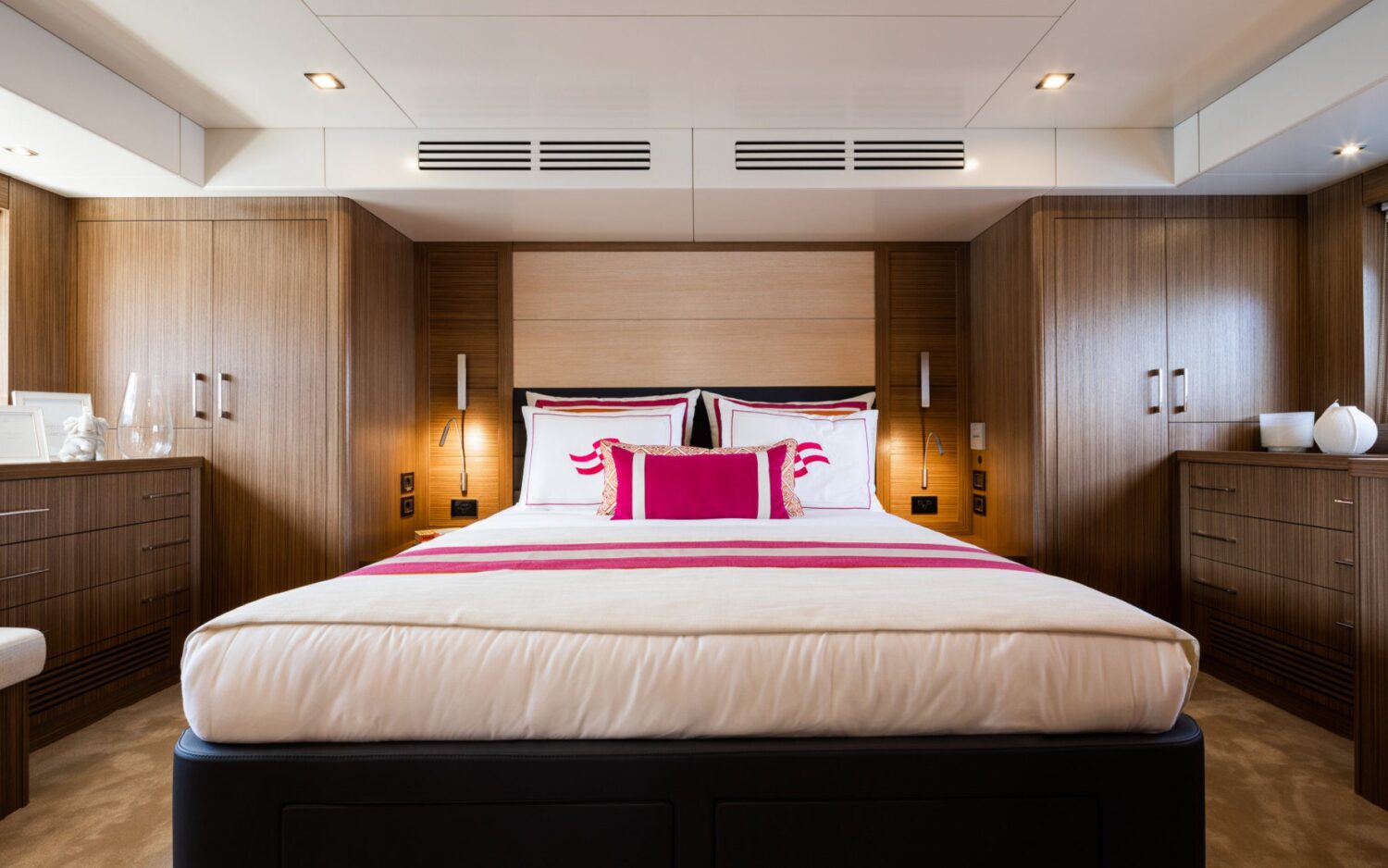 Sirena, Eyachts Australia and New Zealand