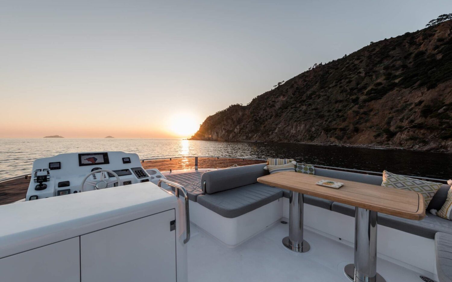 Sirena, Eyachts Australia and New Zealand