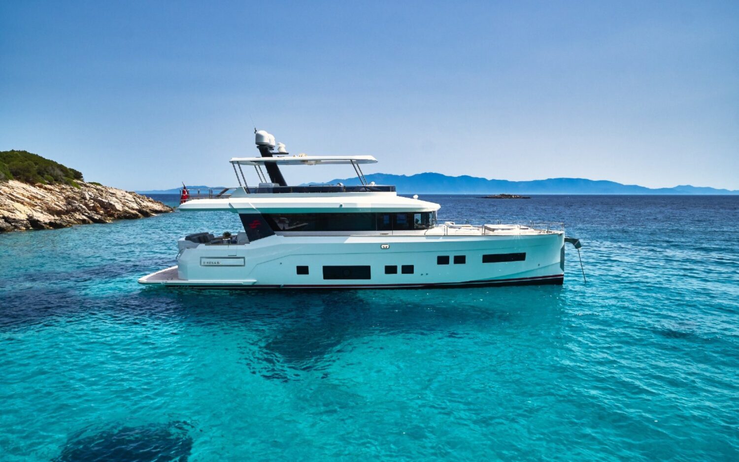 Sirena 64, Eyachts Australia and New Zealand