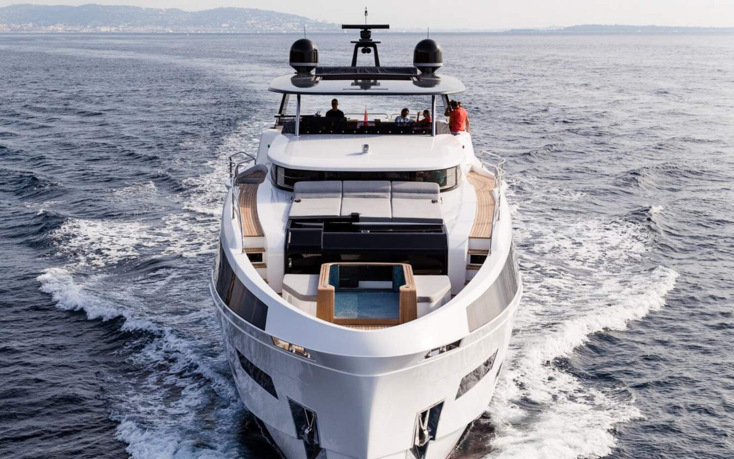 Sirena, Eyachts Australia and New Zealand