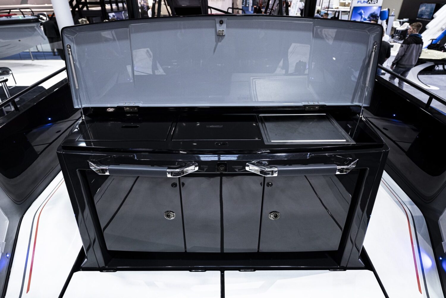 Brabus, Eyachts Australia and New Zealand