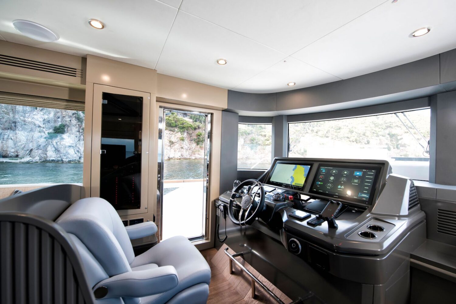 Sirena 68 Flybridge Australia