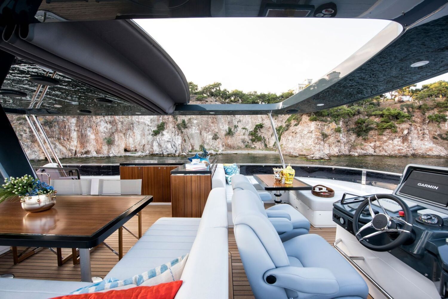 Sirena 68 Flybridge Australia