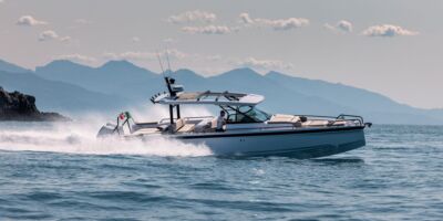 Axopar 37 Sun-Top Mediterrana Edition Eyachts Axopar 37 Mediterrana