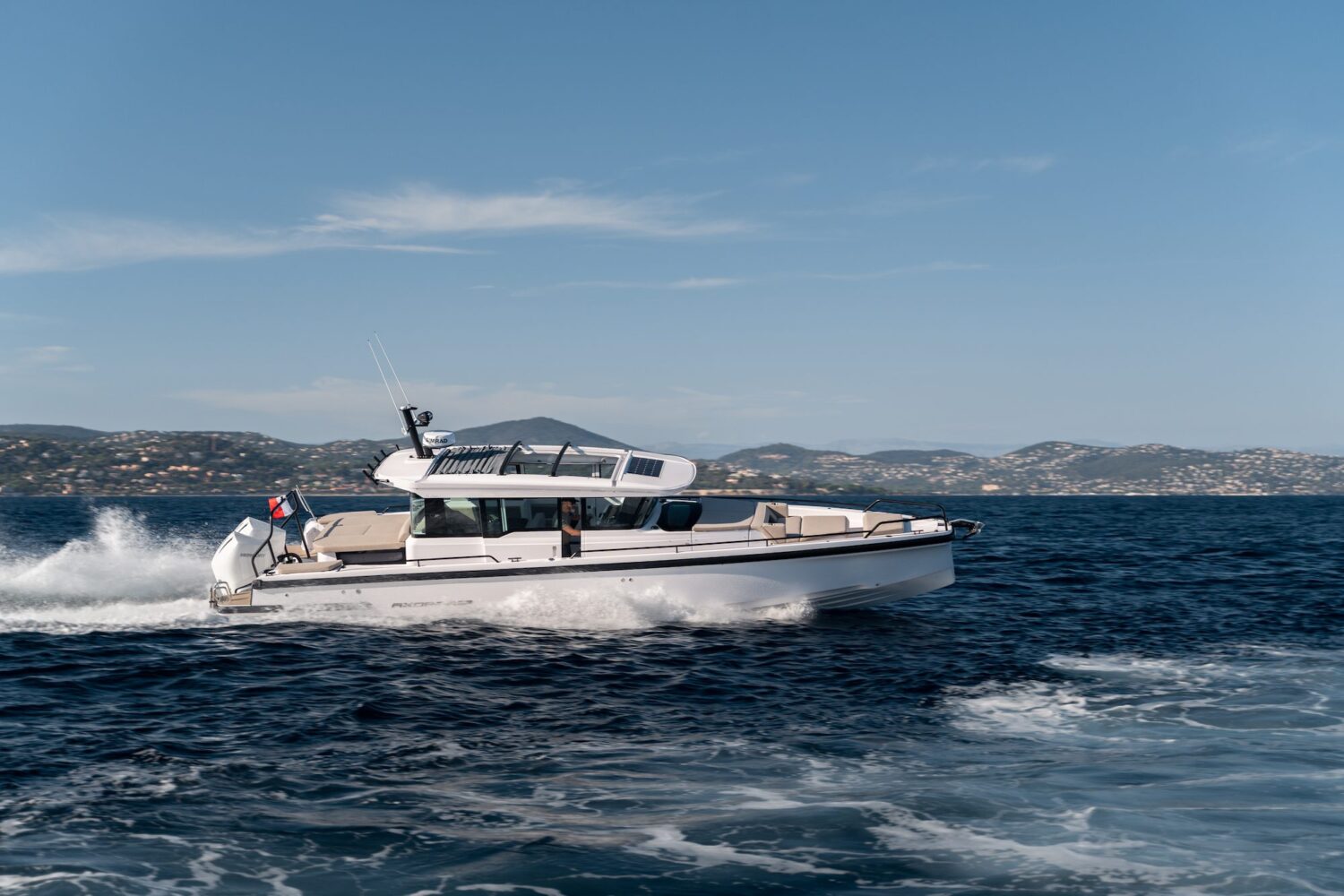 Axopar 37 Eyachts Mediterrana