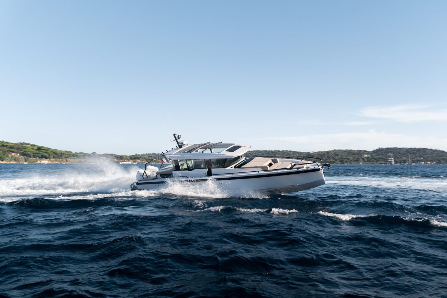 Axopar 37 Eyachts Mediterrana