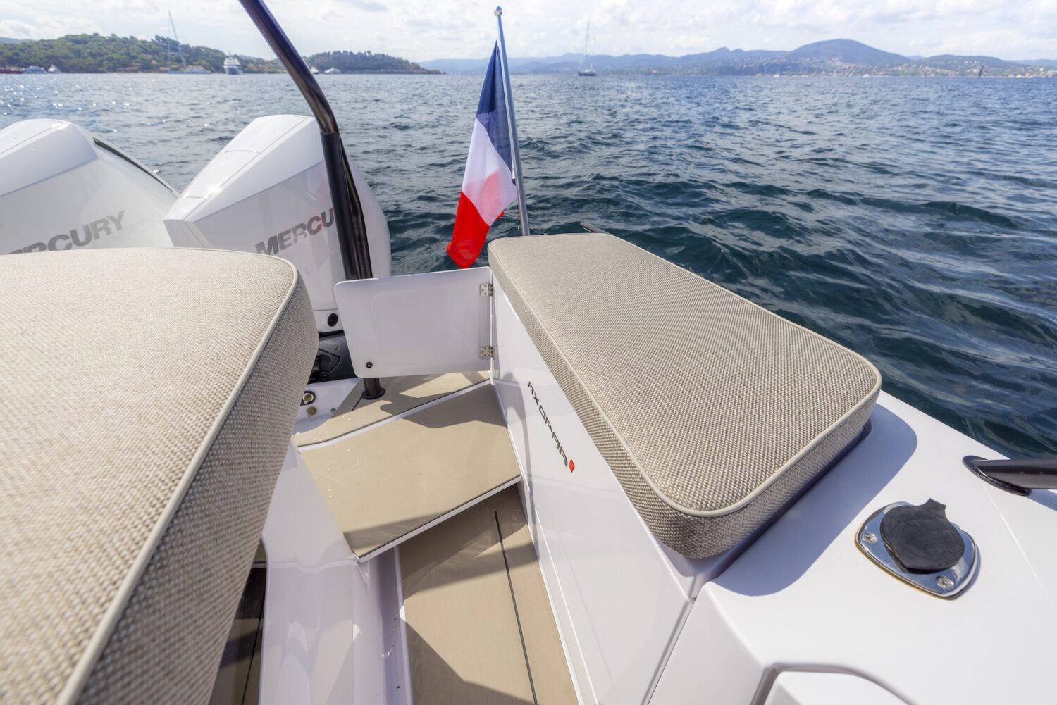 Axopar 37 Eyachts Mediterrana