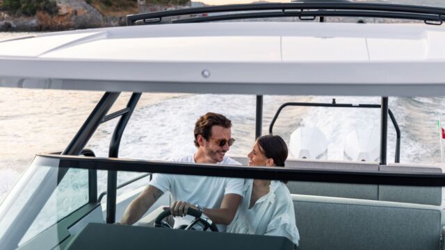 Axopar 37 Sun-Top Mediterrana Edition