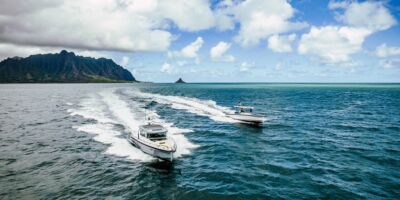 Axopar 37 XC Cross Cabin + Axopar 37 Sun-Top