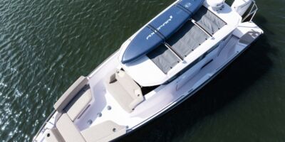 Axopar 29 XC Cross Cabin Mediterrana Edition