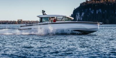 Axopar 37 XC Cross Cabin