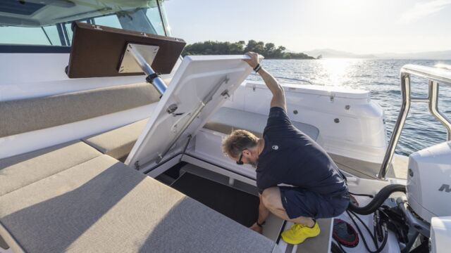 Axopar 45 XC Cross Cabin