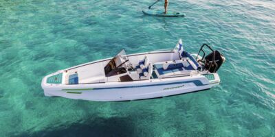 Axopar x Jobe Revolve Spyder